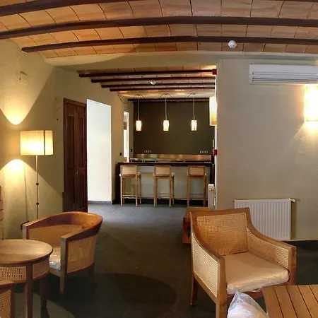 Bed and breakfast Davall Placa 4*